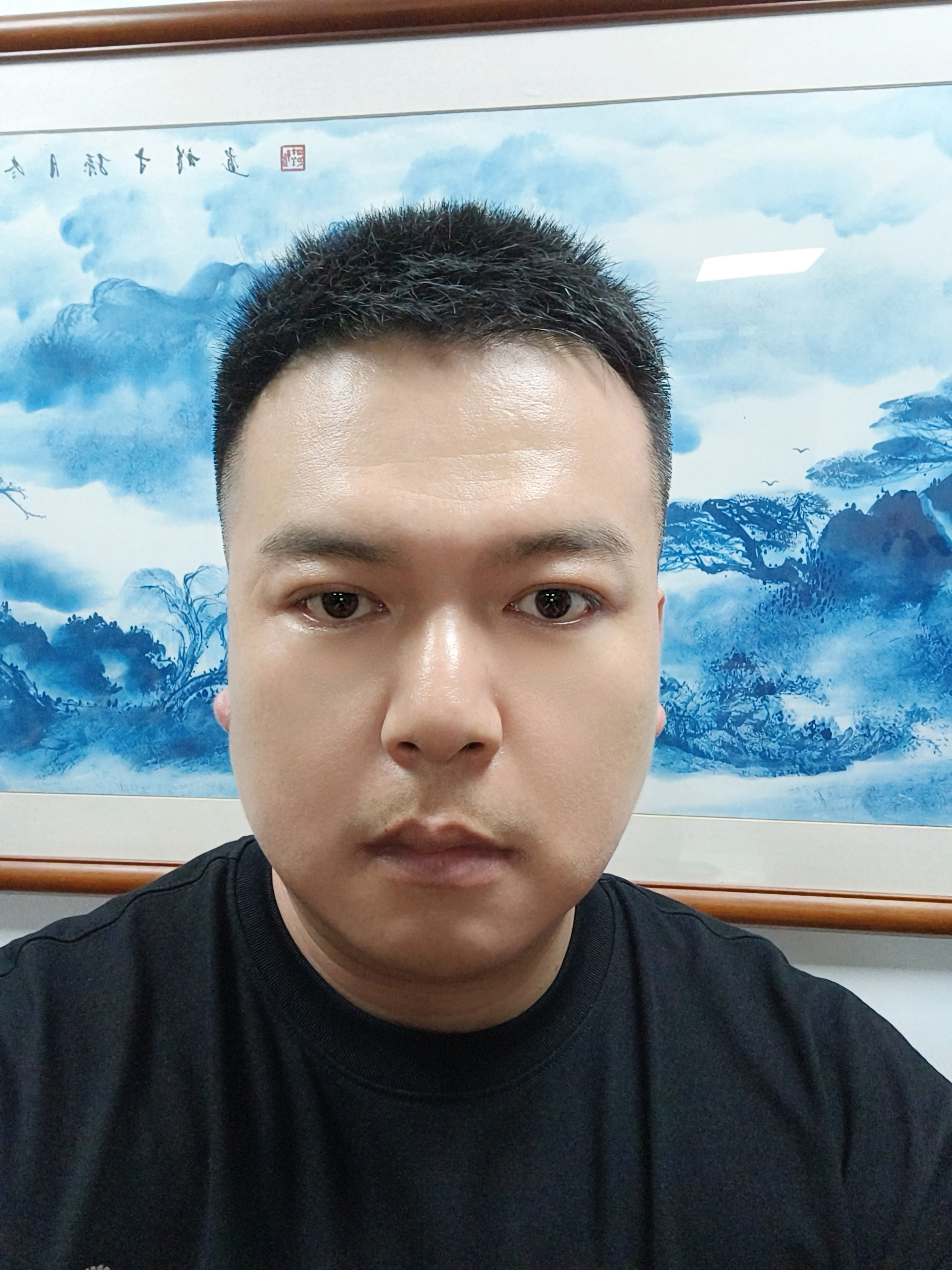 大家好，我是陈咸昌