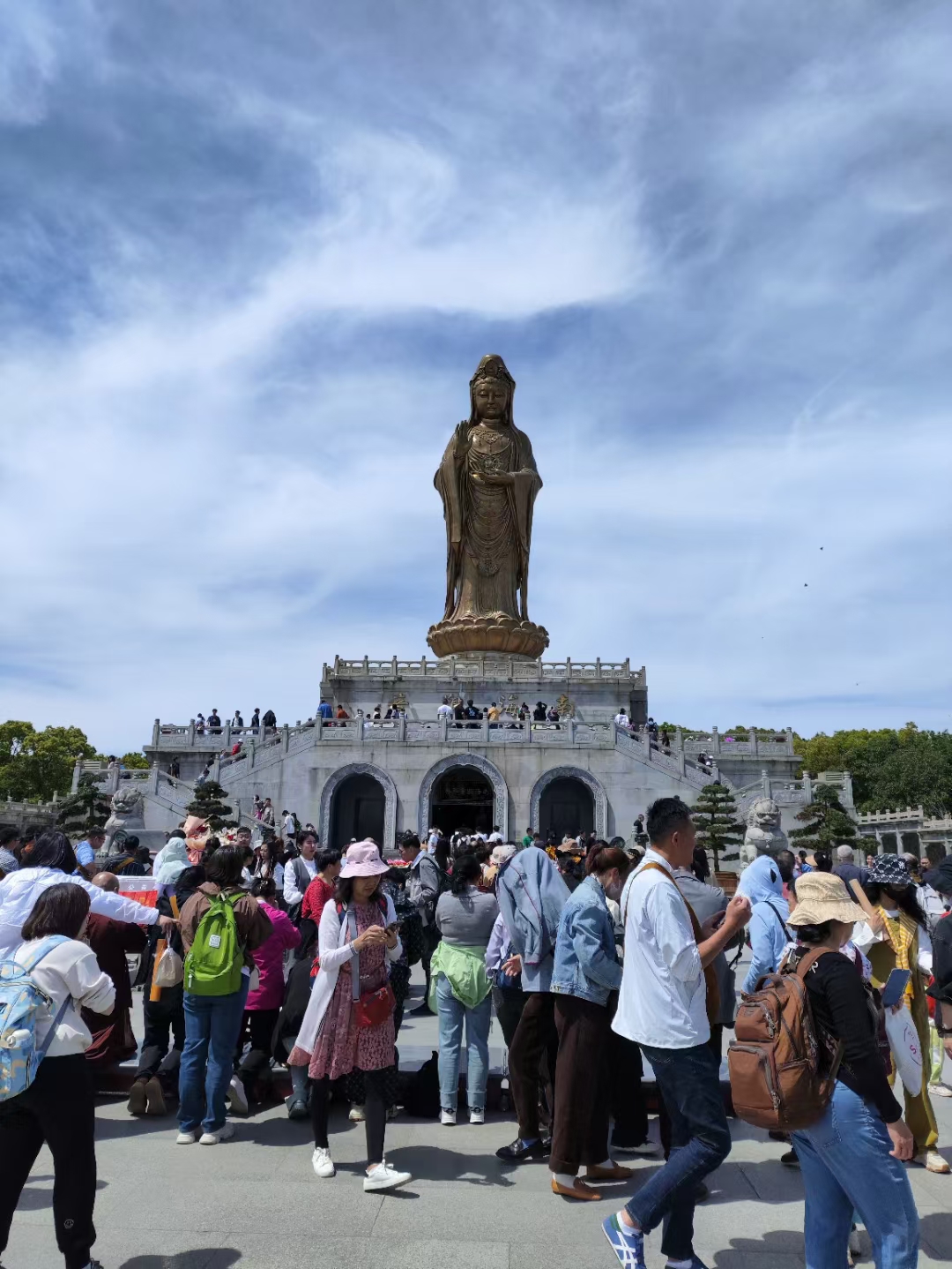 海天佛国，南海圣景一一普陀山:
​佛顶山
​法雨禅寺
​普济禅寺
南海观音
紫竹林
​