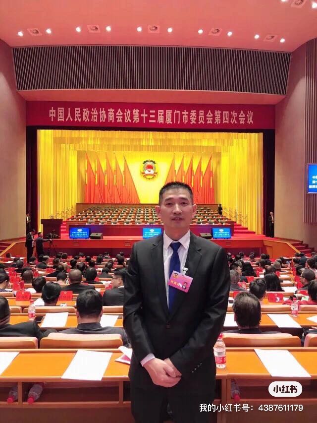 张雄艺术网创始人张亚雄