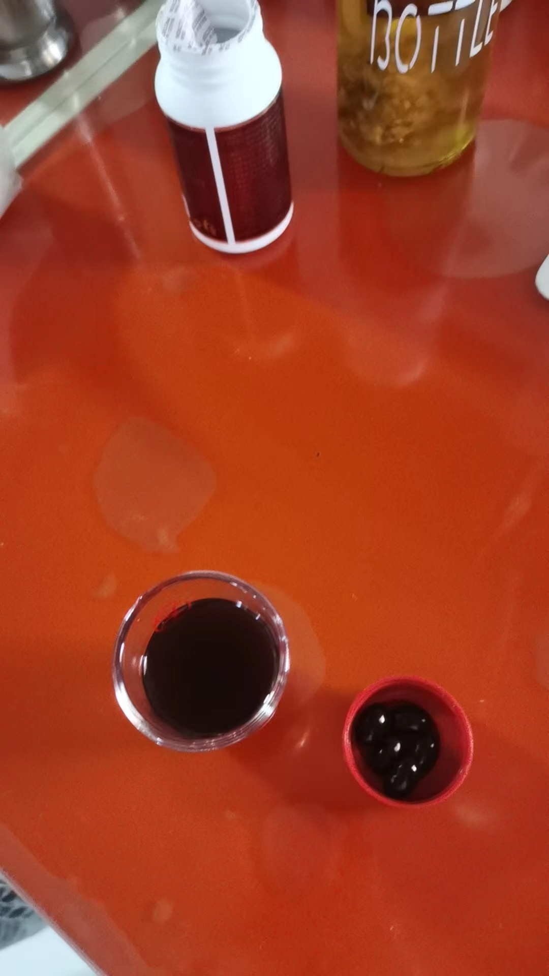 磷虾不是虾，排毒又降压[胜利]
降糖又降脂，虾油顶呱呱👍
原浆在我手，健康跟我走[强]
从南极把磷虾