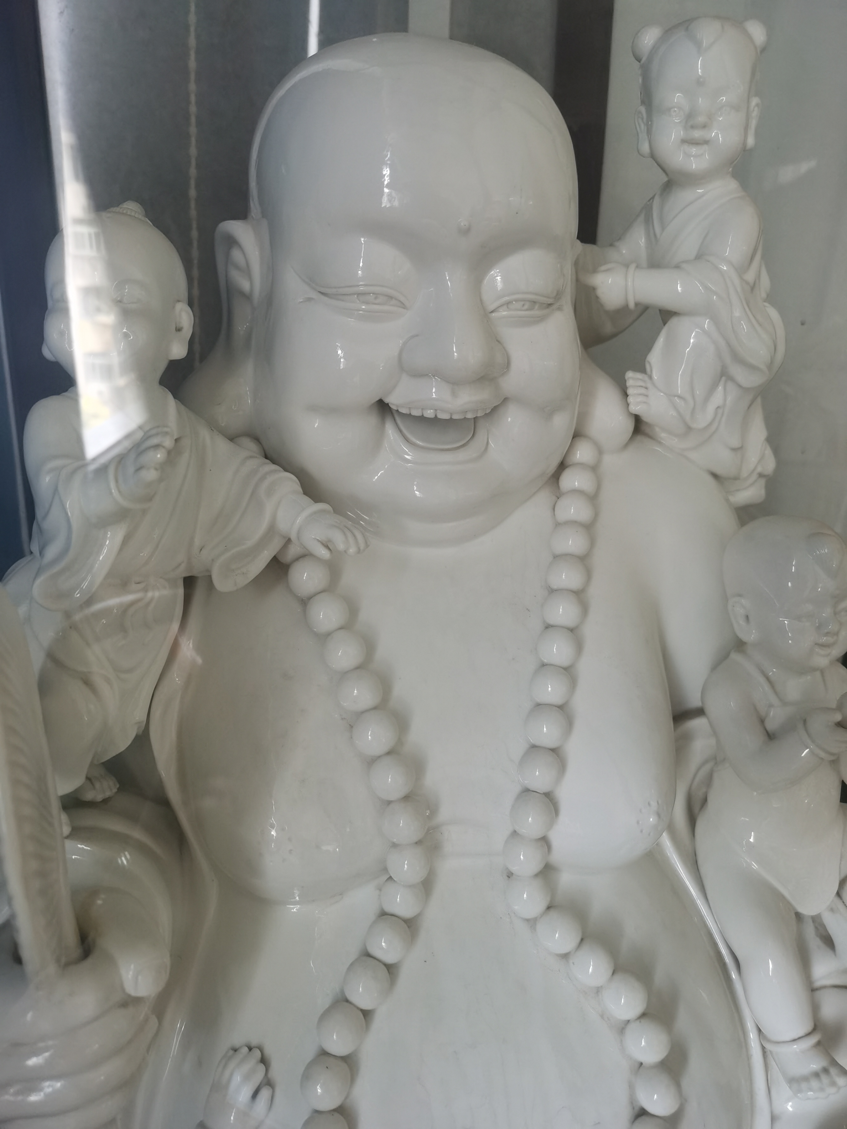正能量是事业的翅膀，让我们在事业上如鱼得水，无往而不胜。