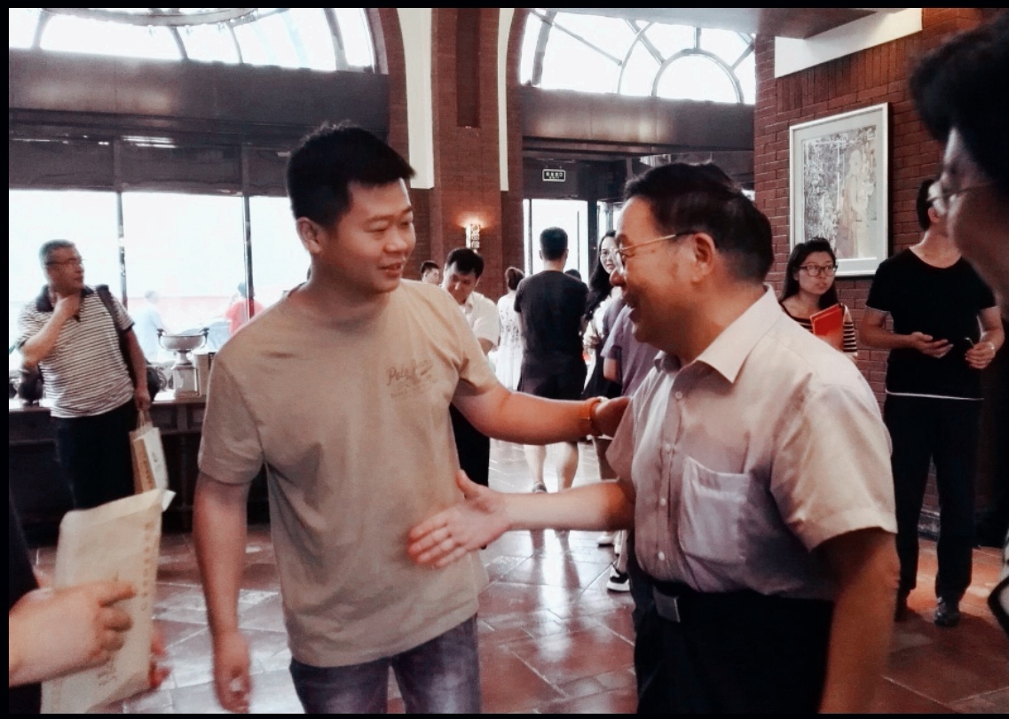与中央军委纪律检查委员会书记张黎上将。