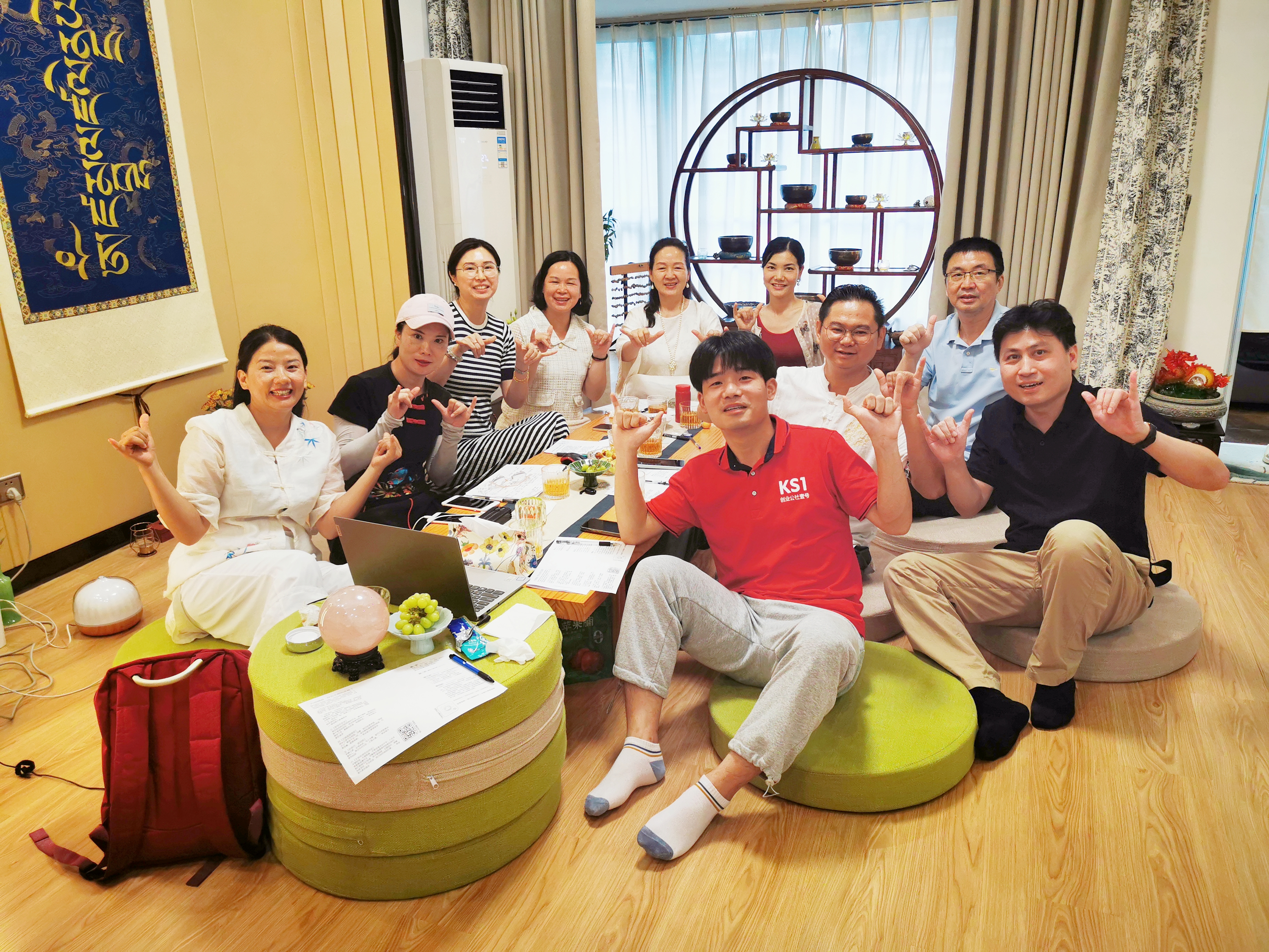 生活从来都不是一成不变的，而是充满了挑战
，你必须要内心强大、能量满满!