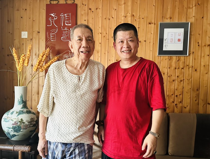 在教师节刚过，中秋佳节即将到来之际，向敬爱的恩师林健致以最深的敬意和最诚挚的祝福。恩师如明月，照亮我