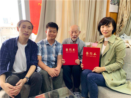 与厦门大学艺术学院原院长魏传义