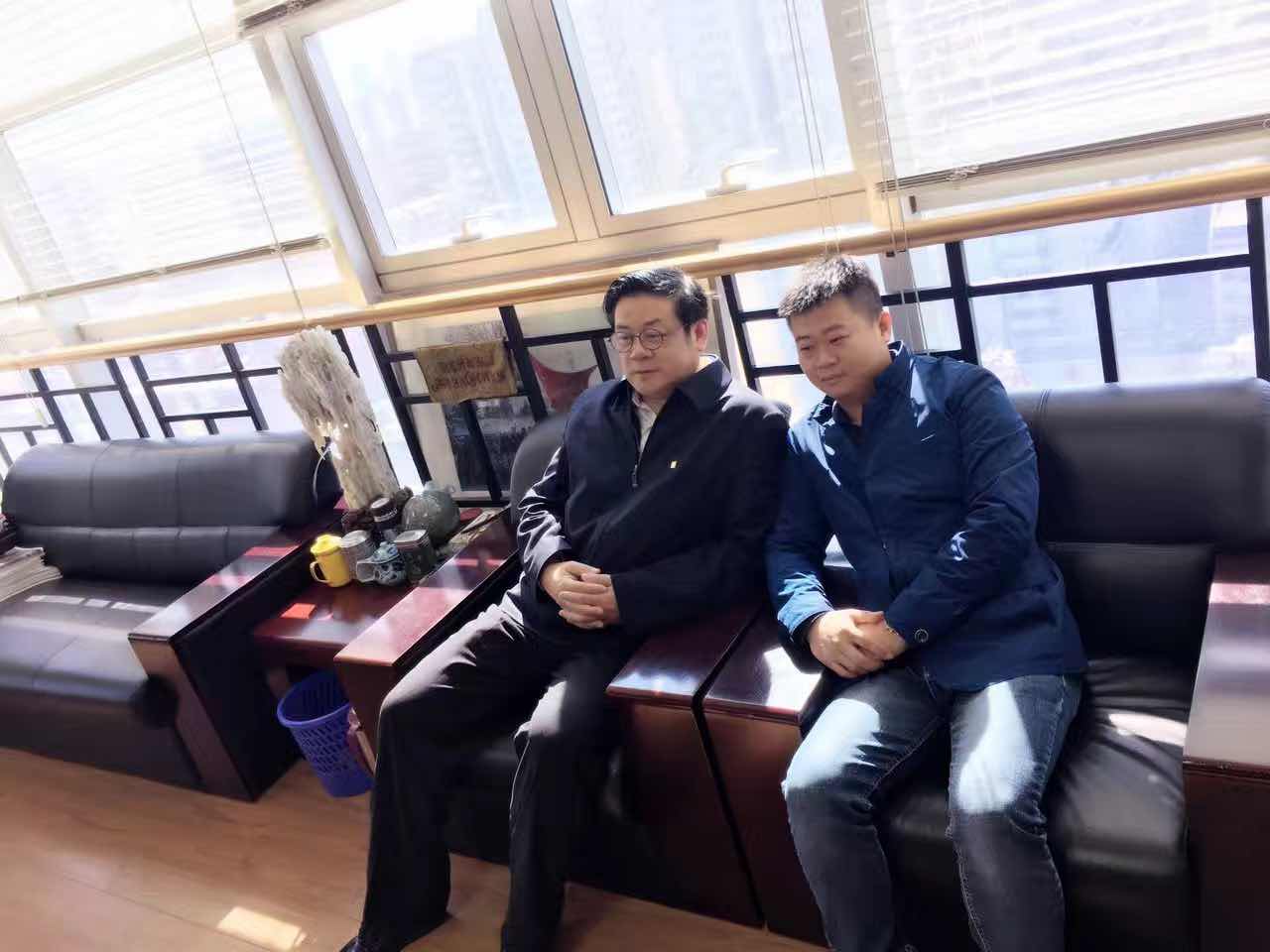 便宜的东西除了便宜。到处都是毛病。长江里的水不要钱。但是没人喝，88块钱的苹果。一看你就知道是假的。