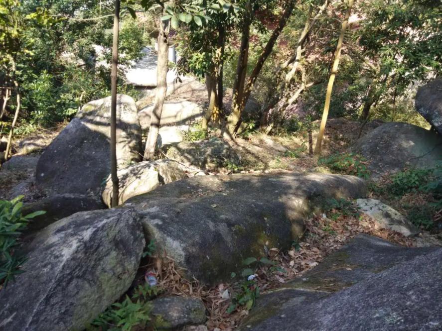 福建有一奇妙石洞，相传每日流出一碗米，供人食用，是真是假？