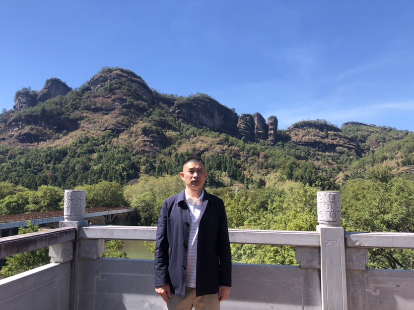 回顾全囯政协委员张健和厦门市政协主席魏克良带队福建省政协委员到武夷山调研并合影留念