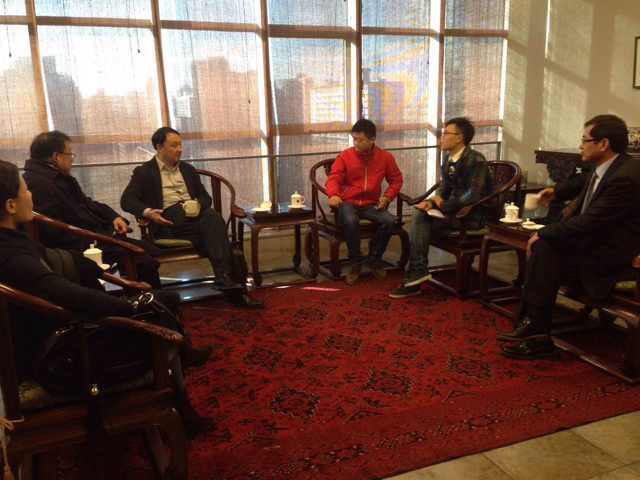 与全国政协委员。北京画院院长王明明座谈会