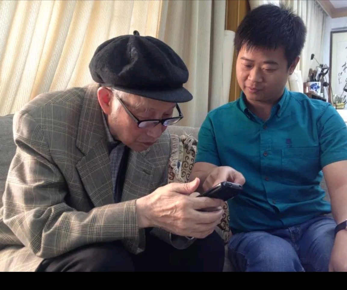 厦门大学艺术学院原院长。魏传义