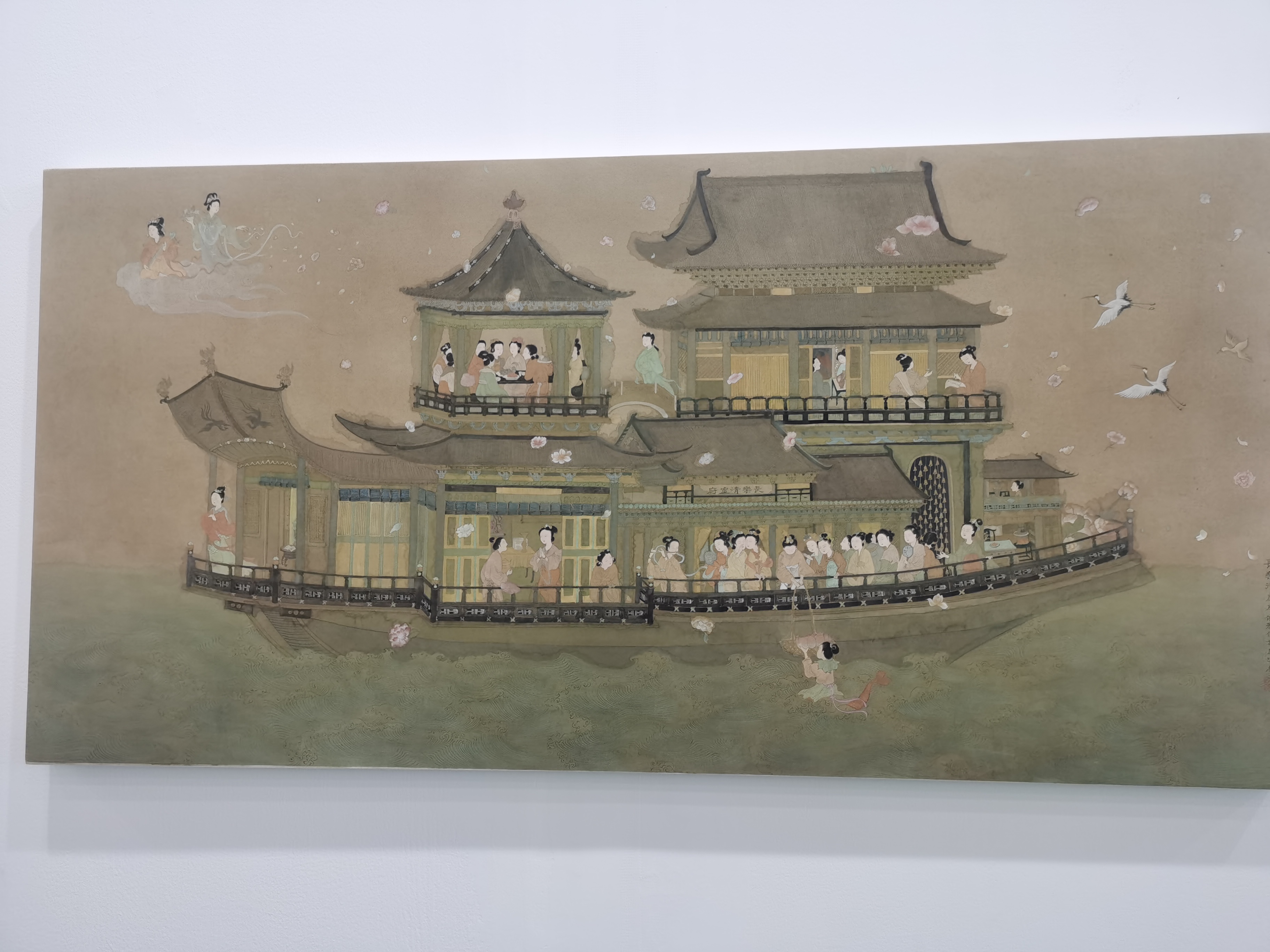 "人生没有标准答案，但坚持做自己热爱的事，时间会给你最好的答案。"
