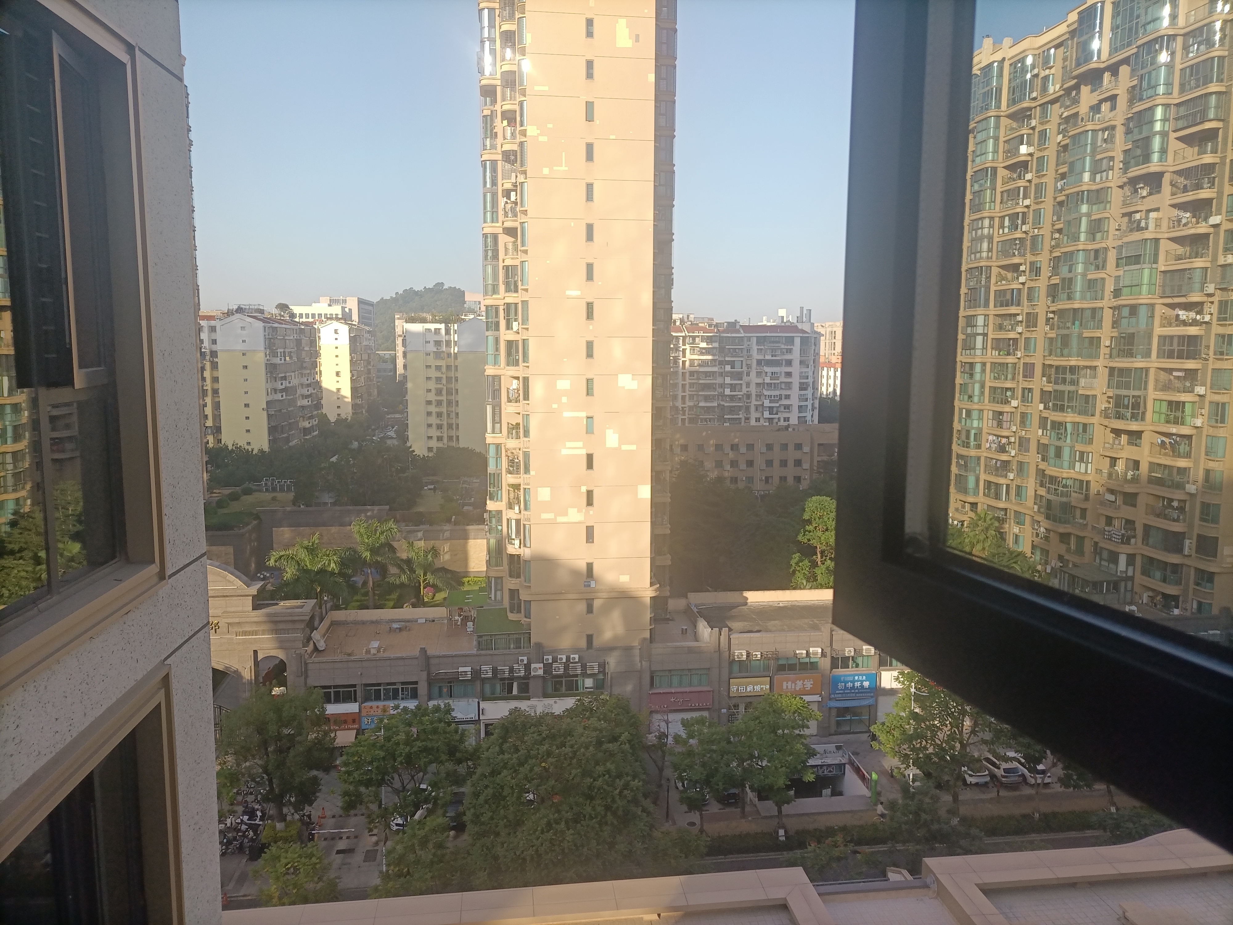 叫醒你的不是闹钟，是未完成的目标🌅
创业路上，合规是底线，破局是关键
愿每个追梦人，都能在专业加持下