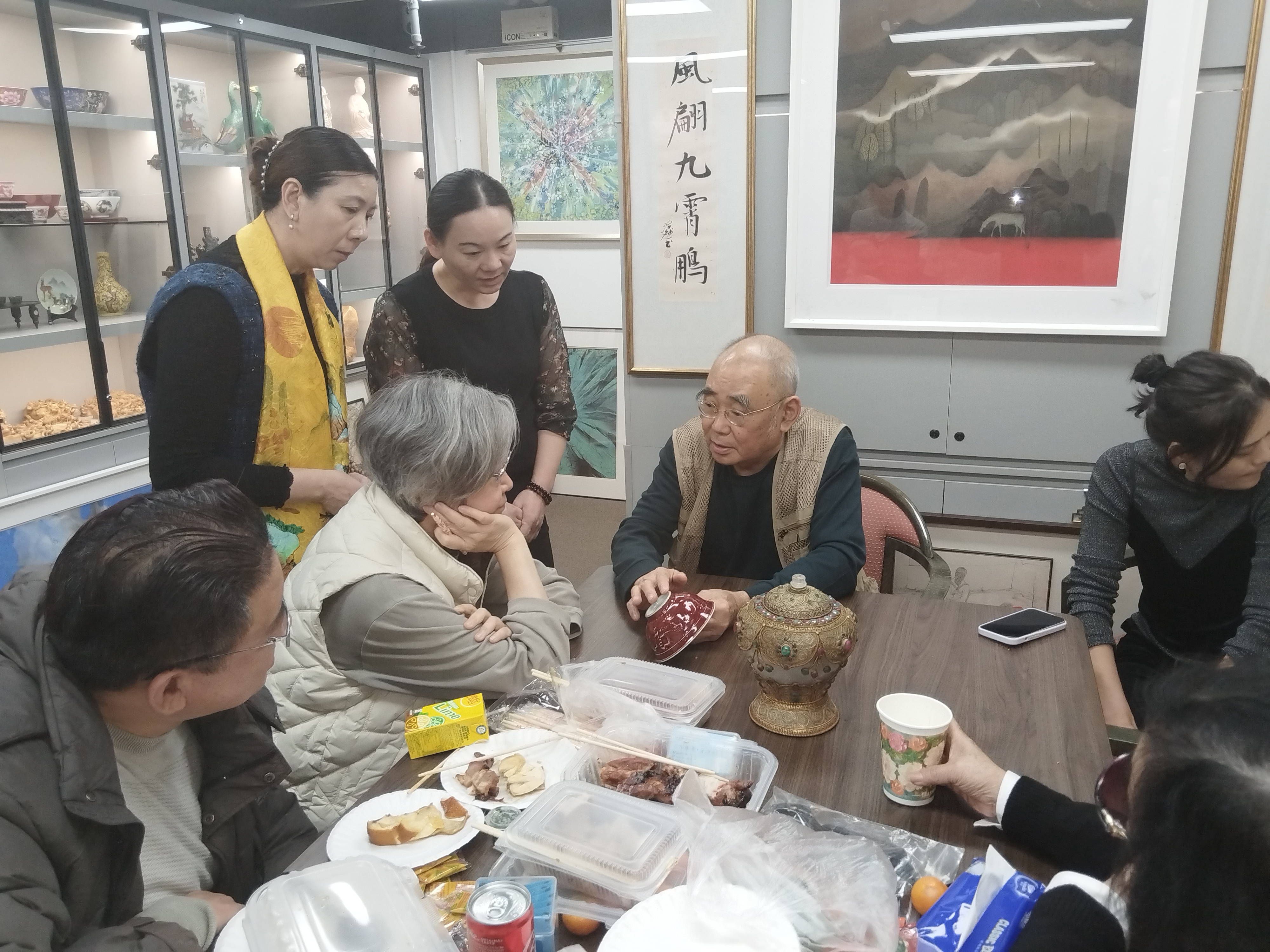 乙巳蛇年歳末有餘慶，丙午馬年起始有收成